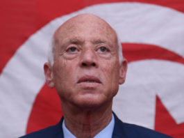 Qui est Kais Saied, le nouveau président tunisien?