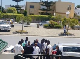 Tunisie:Revendication de plusieurs étudiants burkinabés devant les locaux de l’ambassade à Tunis.